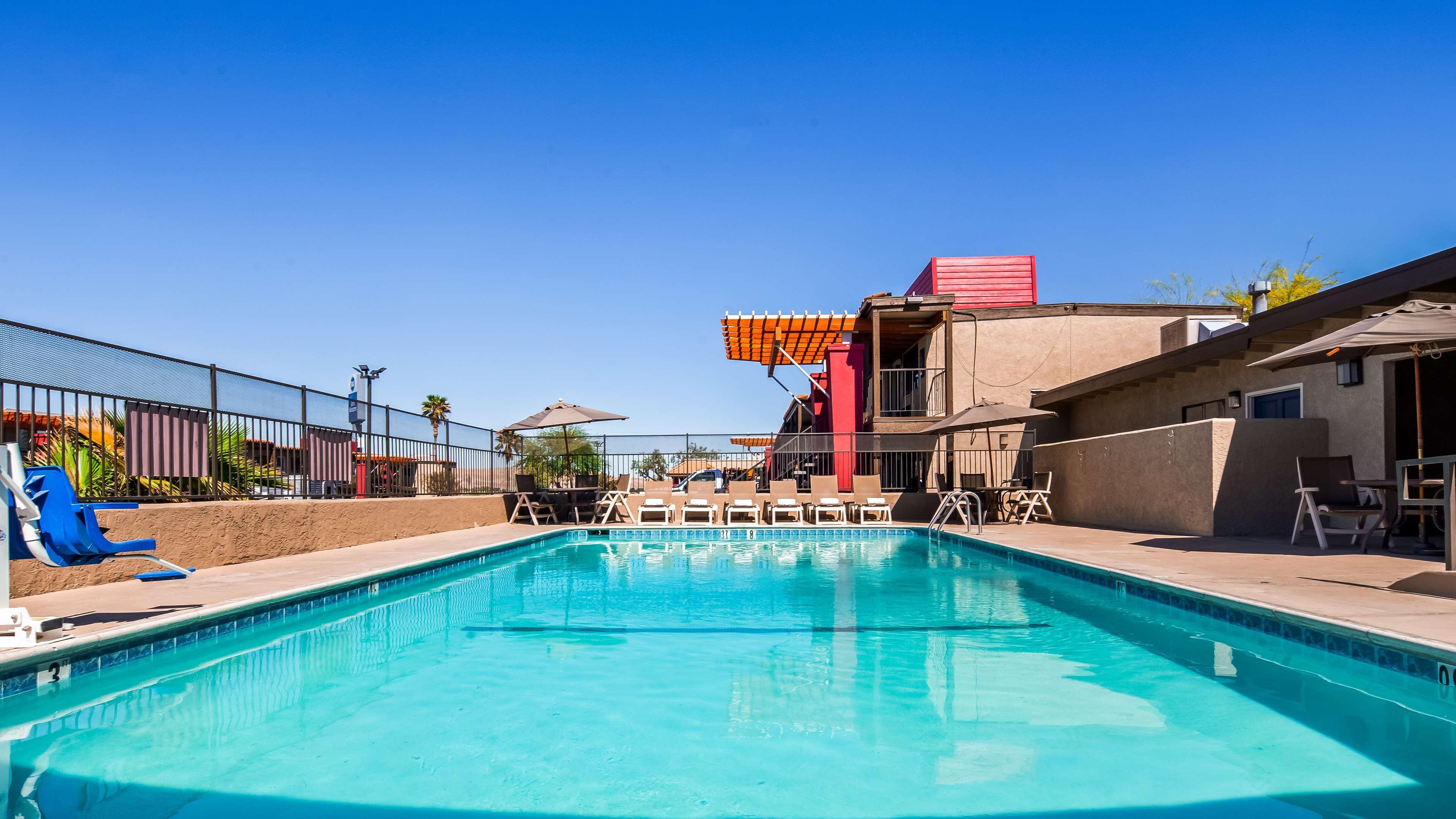 Best Western Desert Villa Inn Barstow Exteriér fotografie