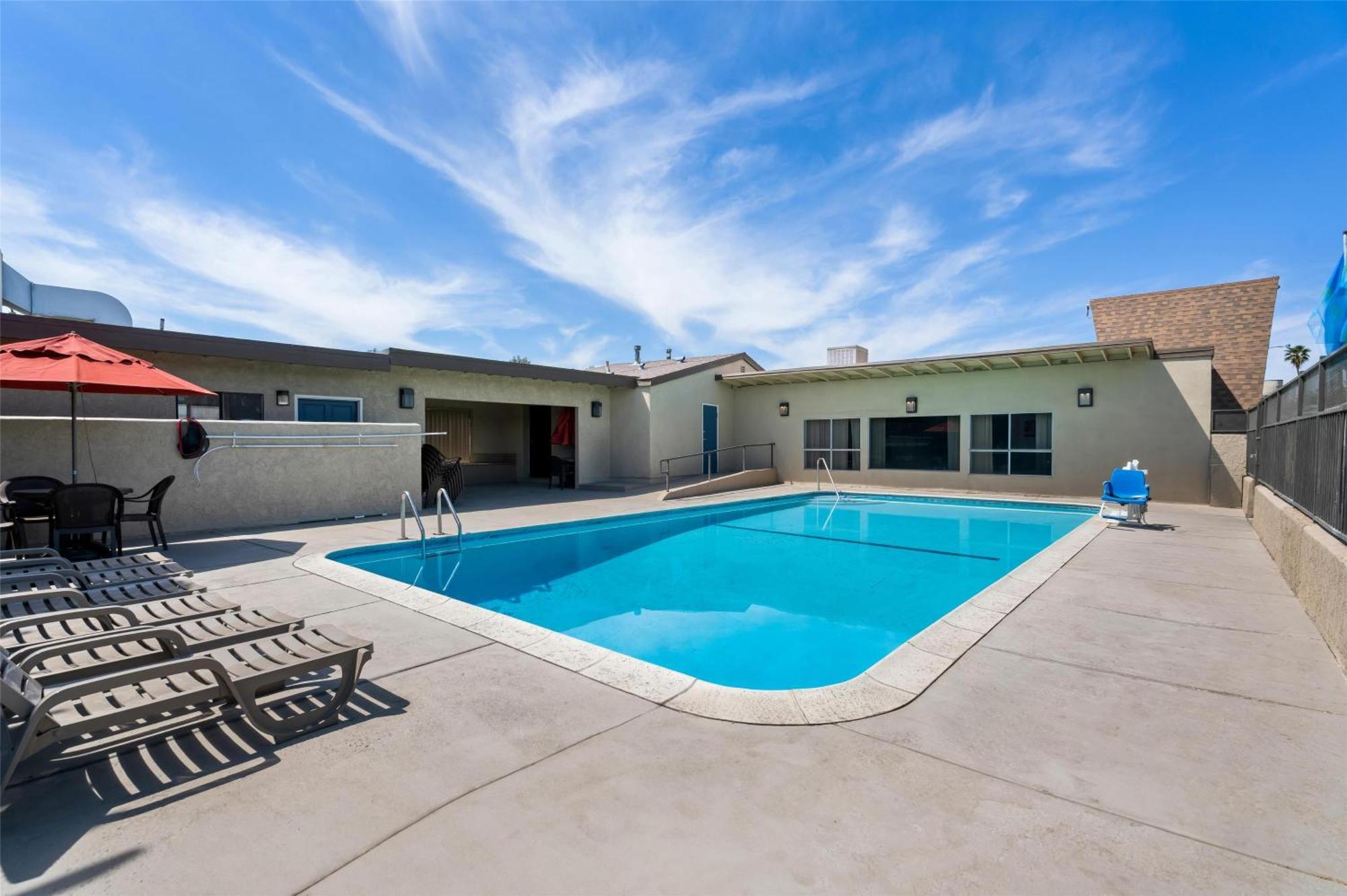 Best Western Desert Villa Inn Barstow Exteriér fotografie